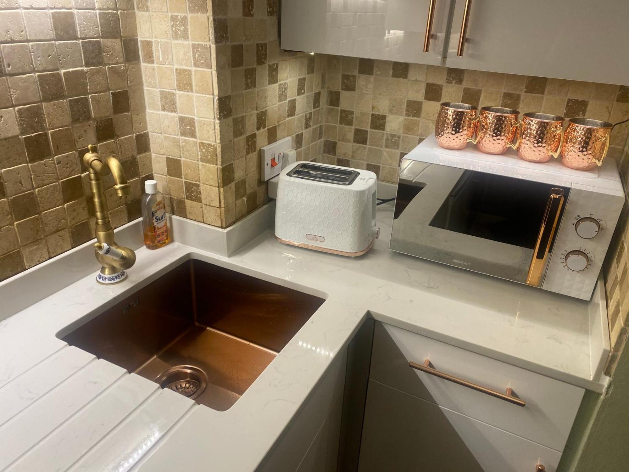 Quiet Lower Floor 2 Bed City Apartment With Private Patio Garden Bath Kültér fotó